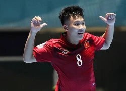 Bố mẹ già kể về 'thần tượng futsal' Minh Trí