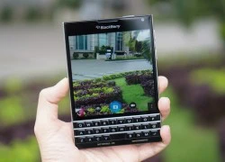 Cửa hàng đổ xô đi bán BlackBerry Passport đại hạ giá