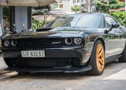 Dodge Challenger SRT-8 Hellcat tái xuất tại Sài Gòn