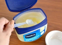 Dùng vaseline theo cách này, lông mi dài và dày gấp đôi sau vài lần sử dụng