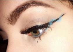 Làm điệu ngày cuối tuần với eyeliner ruy băng