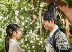 "Mây họa ánh trăng": Kim Yoo Jung chấp nhận lời yêu của Park Bo Gum