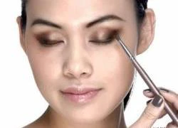 Mẹo make-up cho cô nàng mắt nâu