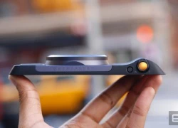 Moto Z Play &#8211; smartphone biến hình thành máy ảnh