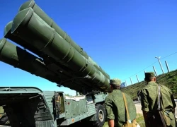 Nga triển khai hai trung đoàn tên lửa S-400 sát biên giới NATO