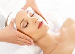 Những lý do khiến bạn muốn thực hiện massage mặt ngay tức thì