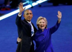 Obama động viên Hillary Clinton trước cuộc tranh luận trực tiếp