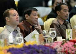 Ông Duterte không ngồi cạnh Obama tại tiệc tối ở Lào