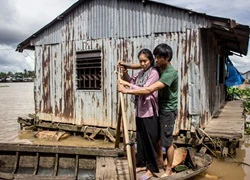 Quý Bình Lê Phương yêu nhau trong 'Sông phố nhà ghe'