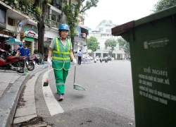 Rác thải phố đi bộ HN: Mỗi công nhân gom 4 tấn rác một đêm