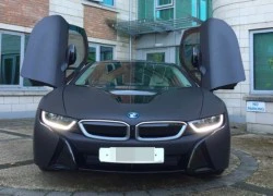 Sao Leicester đua nhau độ xe BMW i8 mới được tặng