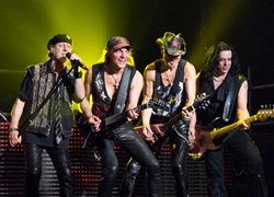 Scorpions gửi lời chào khán giả Việt Nam