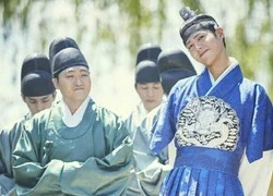 Thế tử Park Bo Gum đẹp hoàn hảo với Hanbok