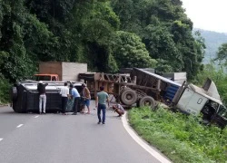 6 người kêu cứu trong ôtô bị container tông trên đèo Bảo Lộc