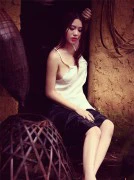 "Bỏng mắt" ngắm hot girl Linh Miu diện áo yếm khoe ngực căng đầy