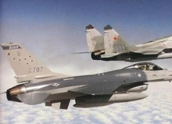 Cuộc trạm chán nảy lửa giữa Phi công MiG-29 Liên Xô với F-16 Mỹ