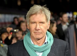 Disney bị phạt 2 triệu USD vì làm gãy chân Harrison Ford