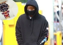 Jung Kook BTS đeo đồng hồ nghìn đô đi học