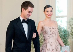 Miranda Kerr chấp nhận lời cầu hôn của ông chủ Snapchat vì bị đe dọa?