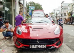 Siêu xe Ferrari F12 bản độ nhập Dubai ra biển số Sài Gòn