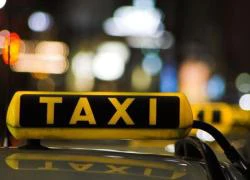 Thấy khách có biểu hiện nghi vấn, tài xế taxi tri hô cướp