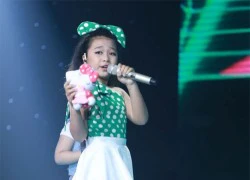 &#8220;Tiểu Thu Minh&#8221; gây sốt The Voice Kids