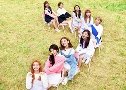 TWICE chính thức lật đổ "tường thành" SNSD