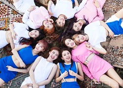 TWICE trở lại &#8220;chẳng nhìn thấy mặt trời&#8221;!