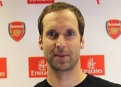 Vừa có Guinness, Petr Cech quên luôn kỷ lục của Arsenal