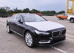 Xế lạ Volvo S90 2017 về Việt Nam - đối đầu Mercedes E-Class