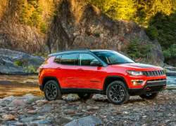 2017 Jeep Compass ra mắt, thay thế "lão già" Patriot