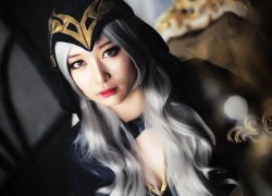 Bộ ảnh cosplay Nữ Hoàng Băng Giá Ashe đầy lạnh lùng của nữ coser xinh đẹp