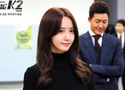 Chỉ cần 3 phút, Yoona đã phá dớp "Bình hoa di động" như thế này