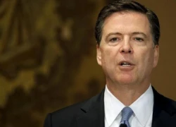 Chiến dịch của Clinton gây áp lực với giám đốc FBI