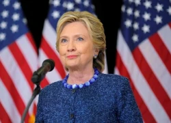 Clinton vượt mặt Trump trong thăm dò mới nhất