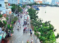 Đường sóng sánh nước, người Sài Gòn bì bõm lội về nhà