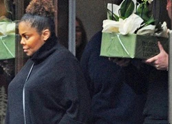 Janet Jackson nặng hơn 100 kg khi mang thai