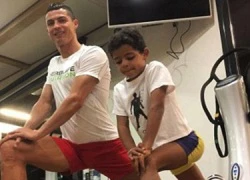 Ronaldo tập gym cùng con trai trước derby Madrid