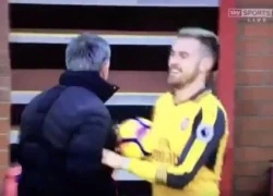 Sao Arsenal khiến CĐV 'phát cuồng' vì dám 'cười vào mặt Mourinho'