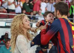 Shakira kiêu không thèm chơi với WAGs Barca