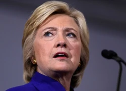 Tác giả Mỹ nói Hillary Clinton 'khóc nức nở' sau khi bại trận