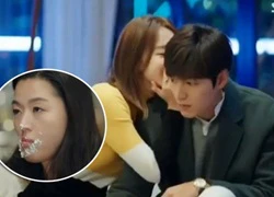 "Tiên cá" Jun Ji Hyun "ngứa mắt" khi thấy Lee Min Ho bị gái xinh đeo bám