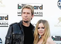 Avril Lavigne lớn tiếng chỉ trích ông chủ Facebook