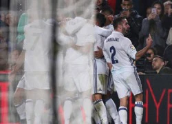 Carvajal xin lỗi CĐV Barca vì giơ "ngón tay thối"