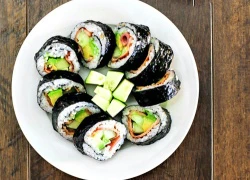 [Chế biến] - Làm sushi cuộn quả bơ tươi ngon, lạ miệng với vài bước đơn giản