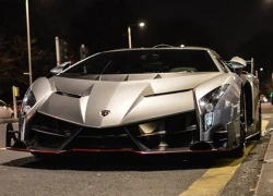 Lamborghini Veneno siêu hiếm xuất hiện trên phố