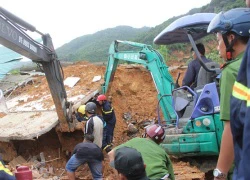 Lở núi ở Nha Trang: "Chỉ 5-10 giây cả khu dân cư chìm dưới đất đá"