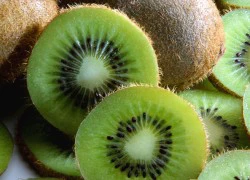 Nhiều lợi ích từ quả kiwi