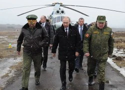 Putin điều 55.000 lính áp sát biên giới Ukraine, sẵn sàng cho chiến tranh?