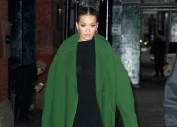 Rita Ora thay 5 trang phục sành điệu trong một ngày